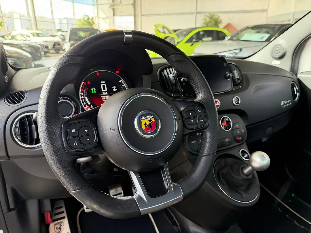 Abarth 695 1.4 T-Jet - Thumbnail 14