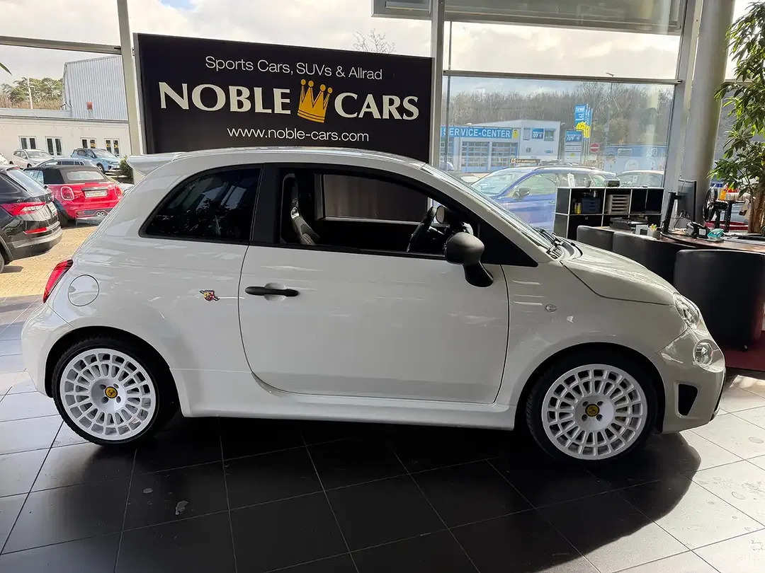 Abarth 695 1.4 T-Jet - Thumbnail 7