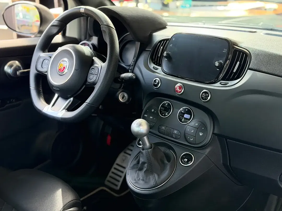 Abarth 695 1.4 T-Jet - Thumbnail 9