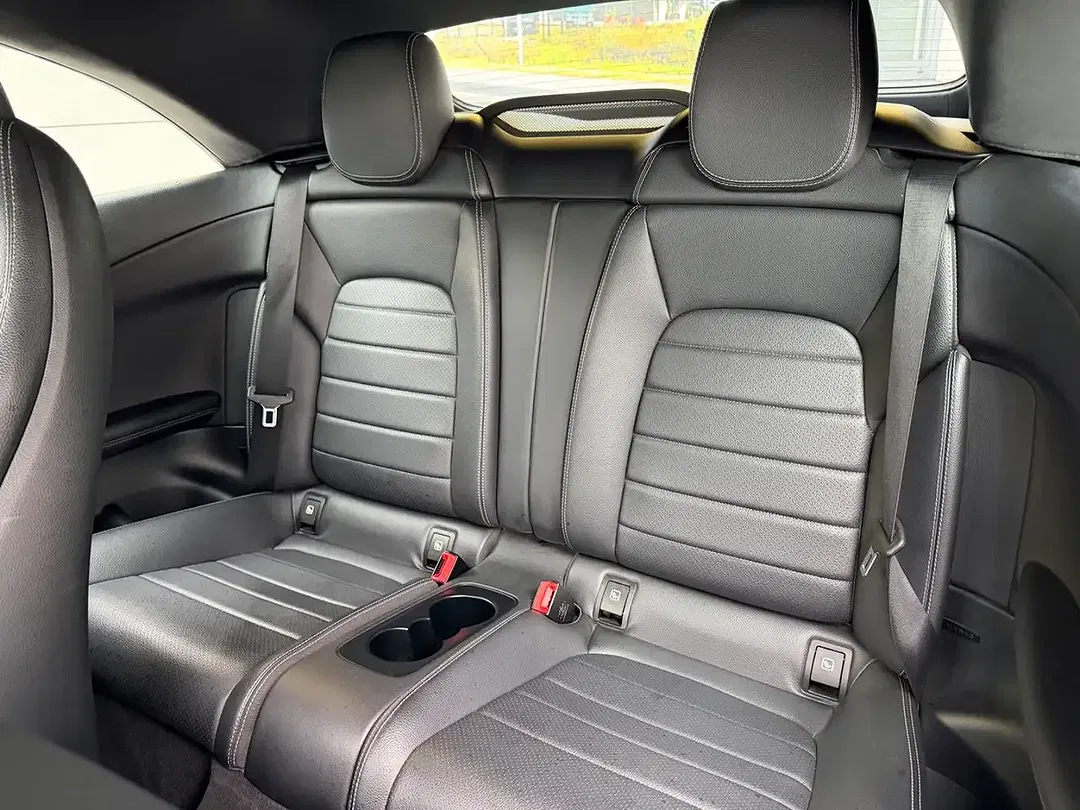 Mercedes-Benz C 180 Burmester AMG Line - foto 15