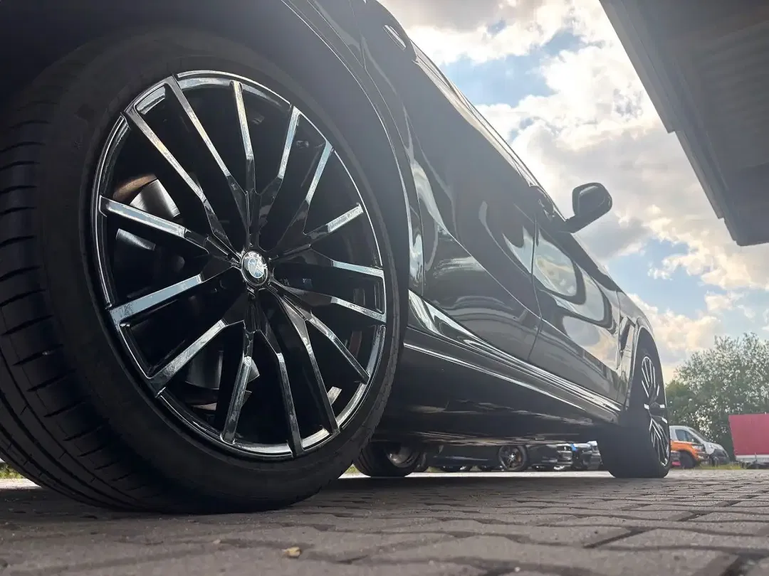 BMW X6 M - Thumbnail 27