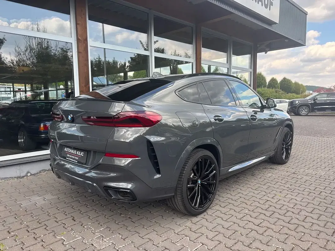 BMW X6 M - Thumbnail 4