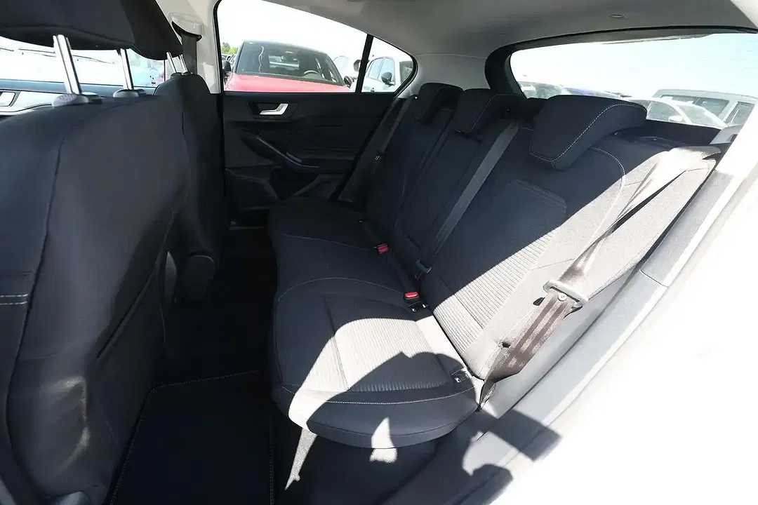 Ford Focus Titanium X - Thumbnail 10