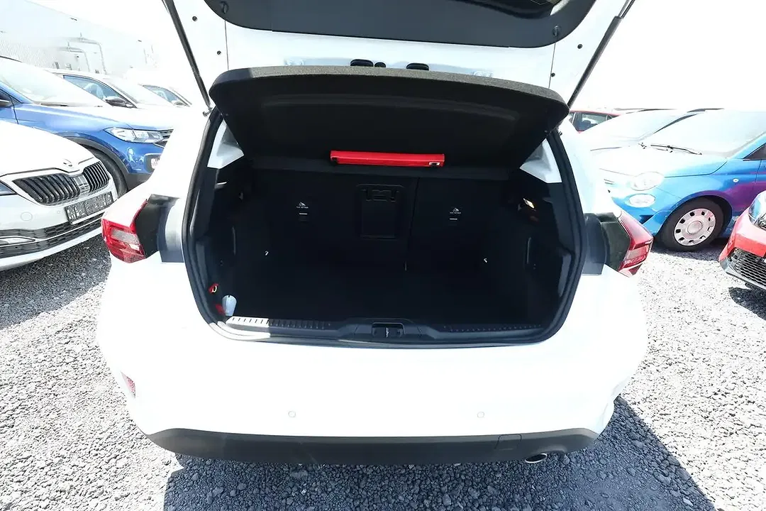 Ford Focus Titanium X - Thumbnail 11