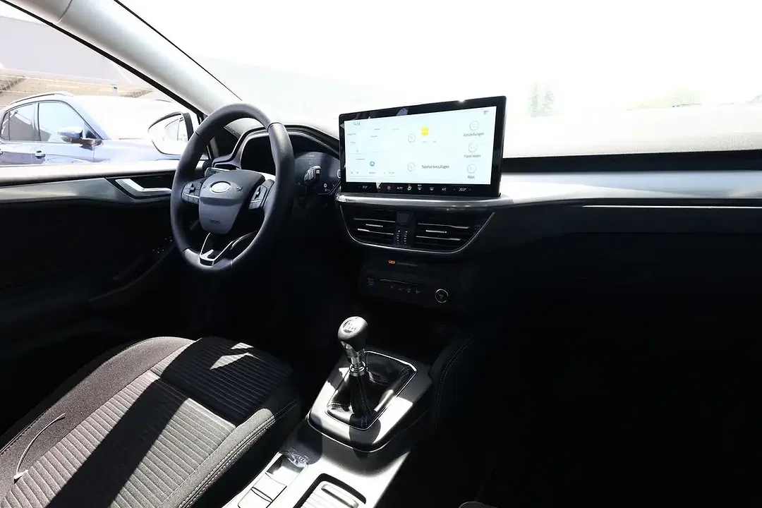 Ford Focus Titanium X - Thumbnail 9