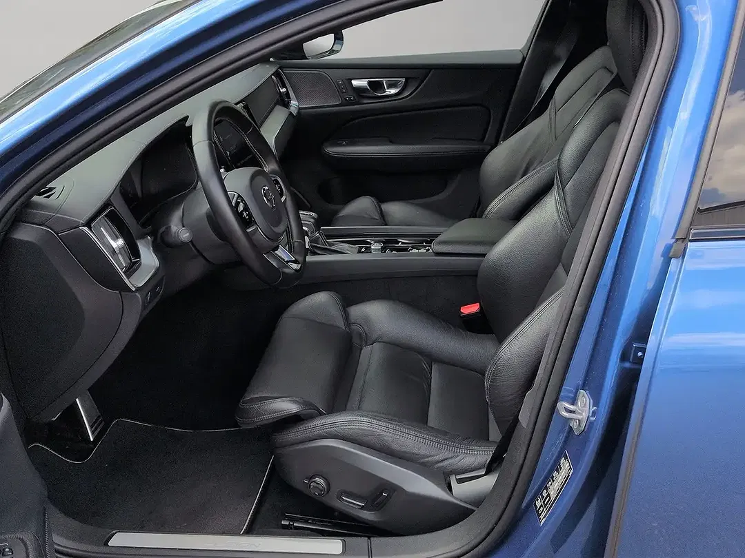 Volvo V60 T5 AWD R-Design - Thumbnail 5