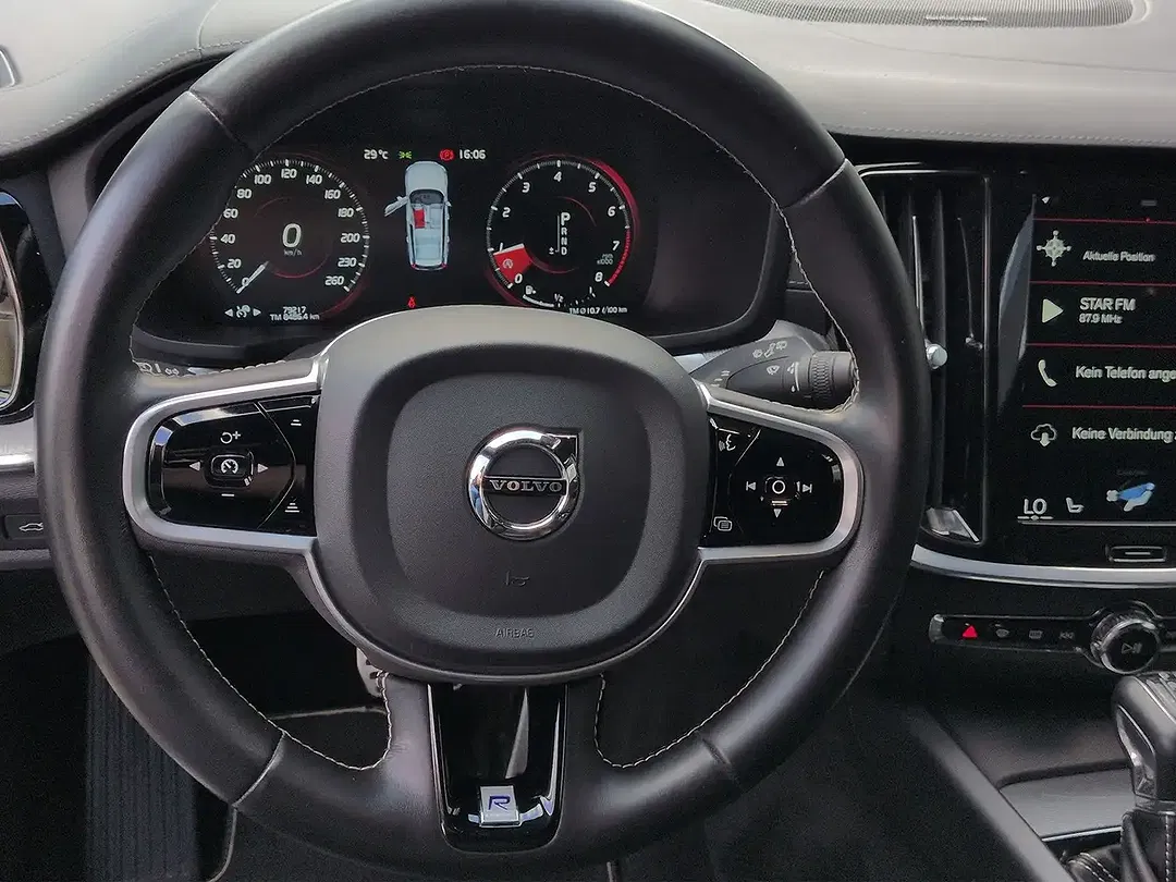 Volvo V60 T5 AWD R-Design - Thumbnail 6