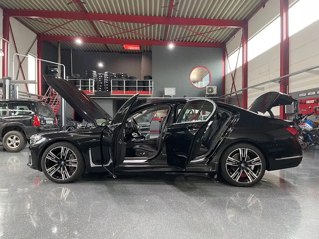 BMW 730 - Thumbnail 6