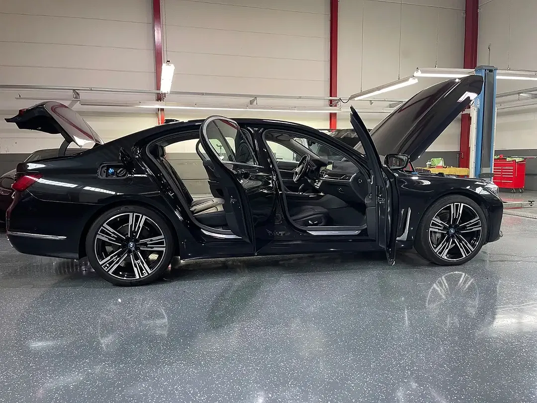 BMW 730 - Thumbnail 8