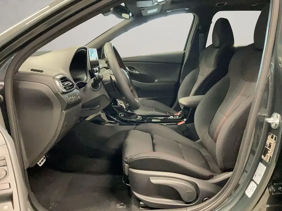 Hyundai i30 1.5 AUT - Thumbnail 11