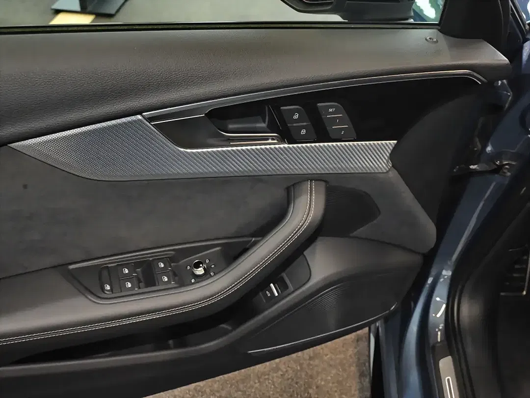 Audi RS4 tiptronic quattro Avant - Thumbnail 10
