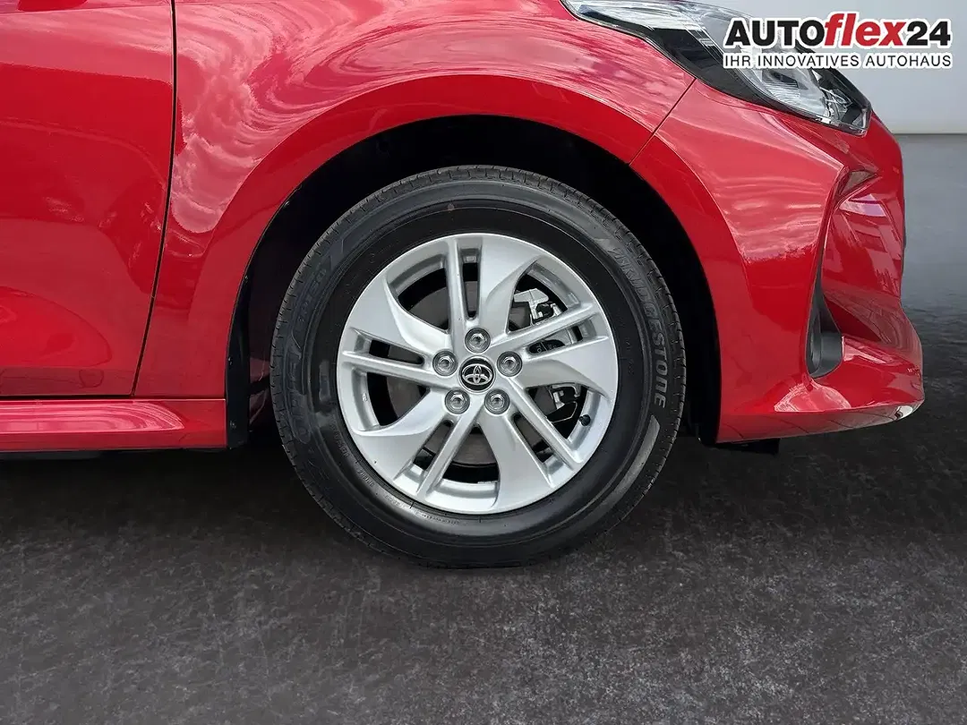 Toyota Yaris 1.5 Hybrid Comfort - Thumbnail 9