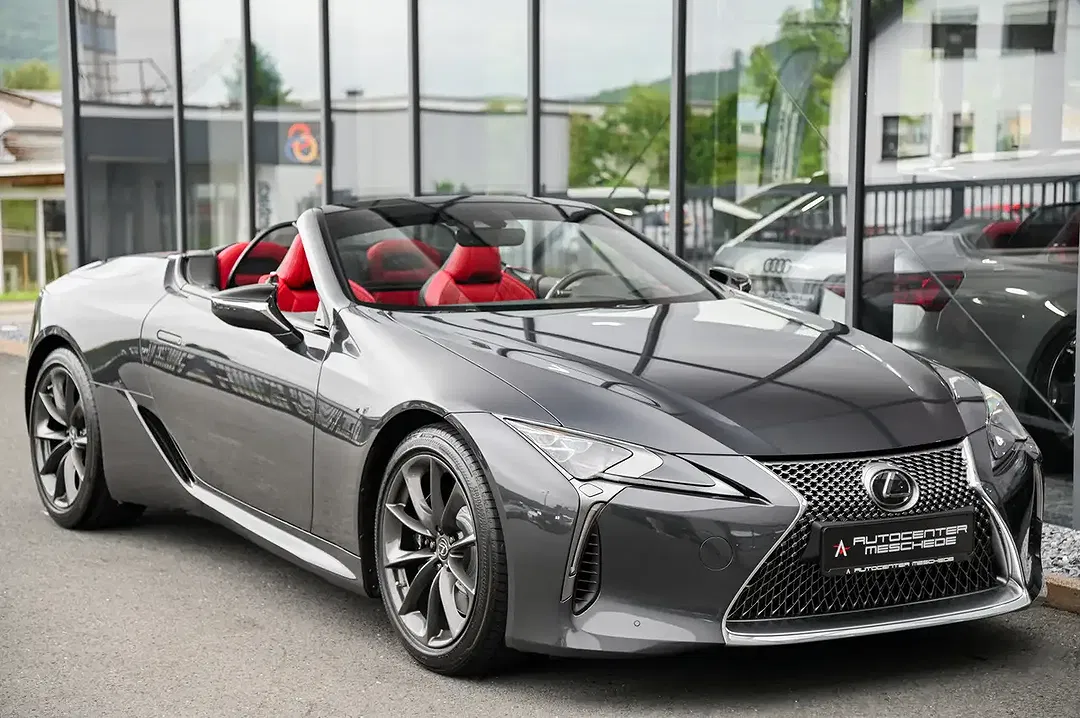 Lexus LC 500 Cabriolet - Thumbnail 3