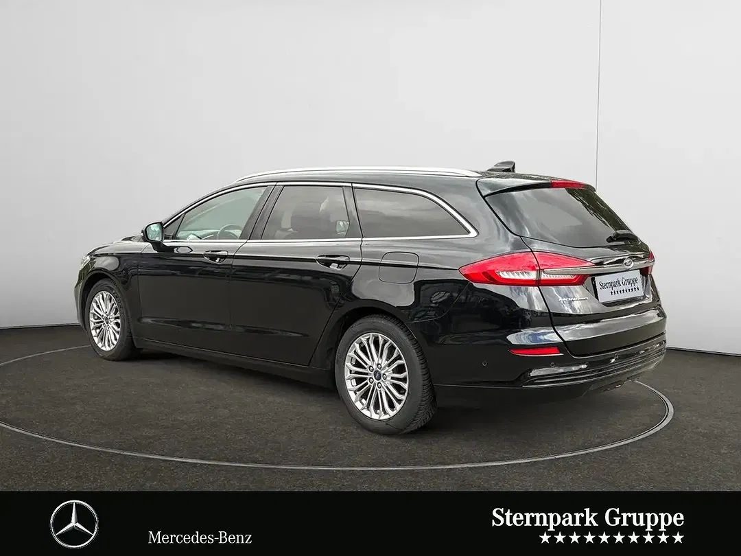 Ford Mondeo 2.0 Hybrid Titanium - Thumbnail 3