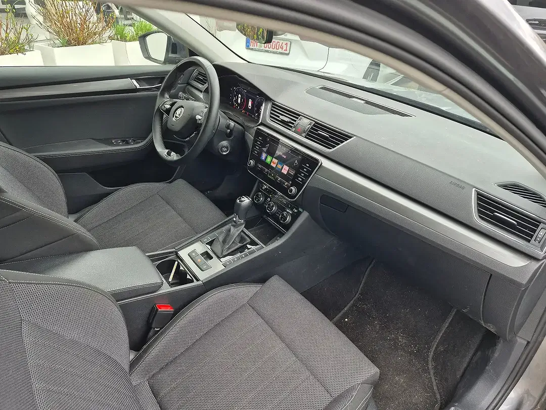 Skoda Superb AUT Combi Style - Thumbnail 17