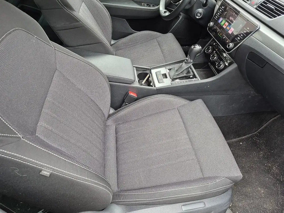 Skoda Superb AUT Combi Style - Thumbnail 19