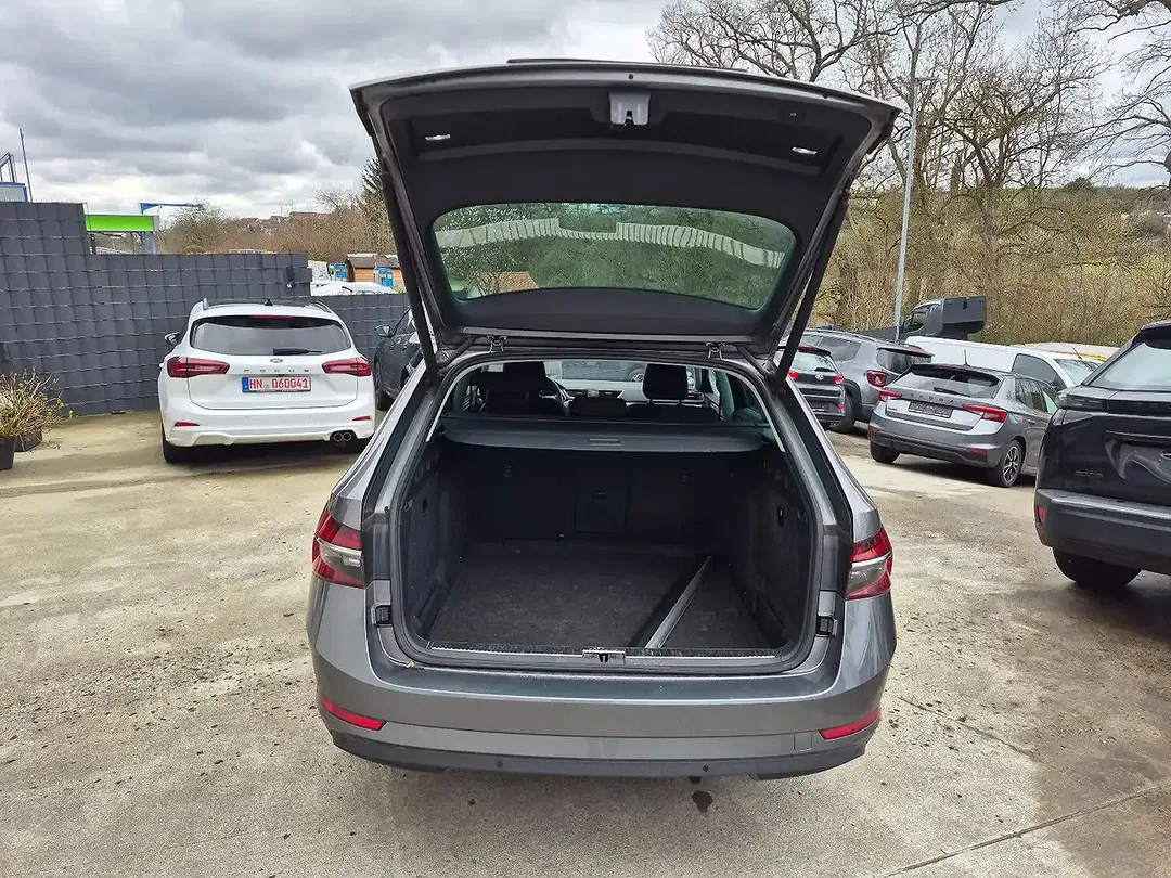 Skoda Superb AUT Combi Style - Thumbnail 21