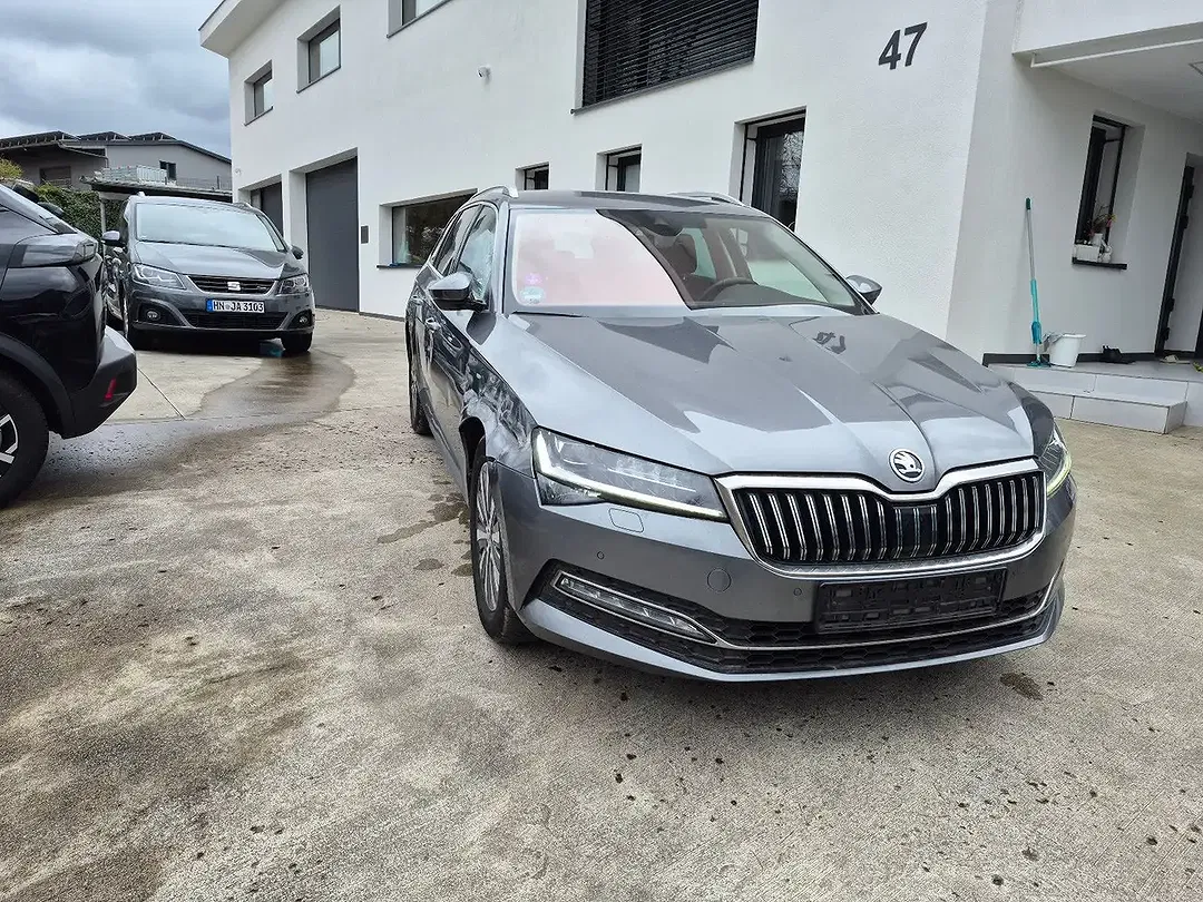 Skoda Superb AUT Combi Style - Thumbnail 6