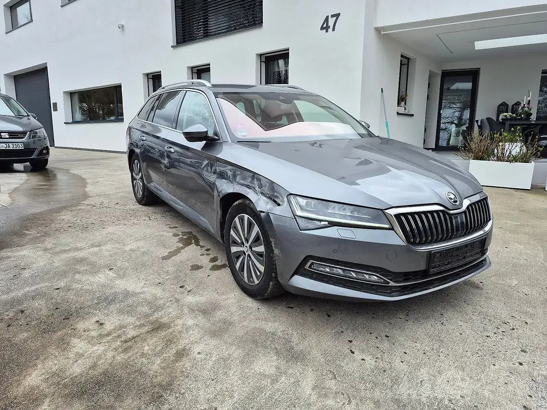 Skoda Superb AUT Combi Style - Thumbnail 7
