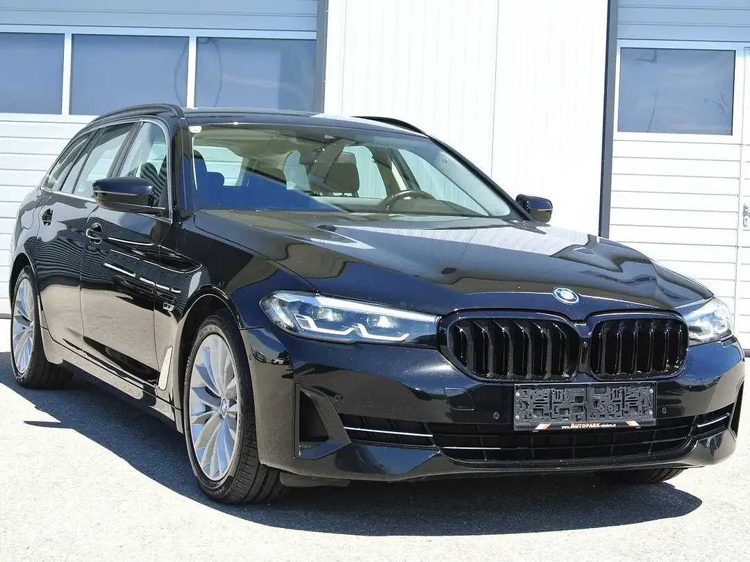 BMW 530 AUT xDrive Touring - Thumbnail 6