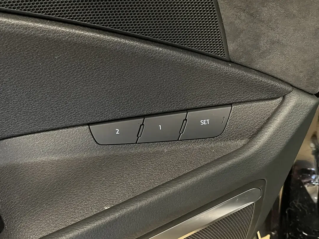 Audi e-tron - Thumbnail 12