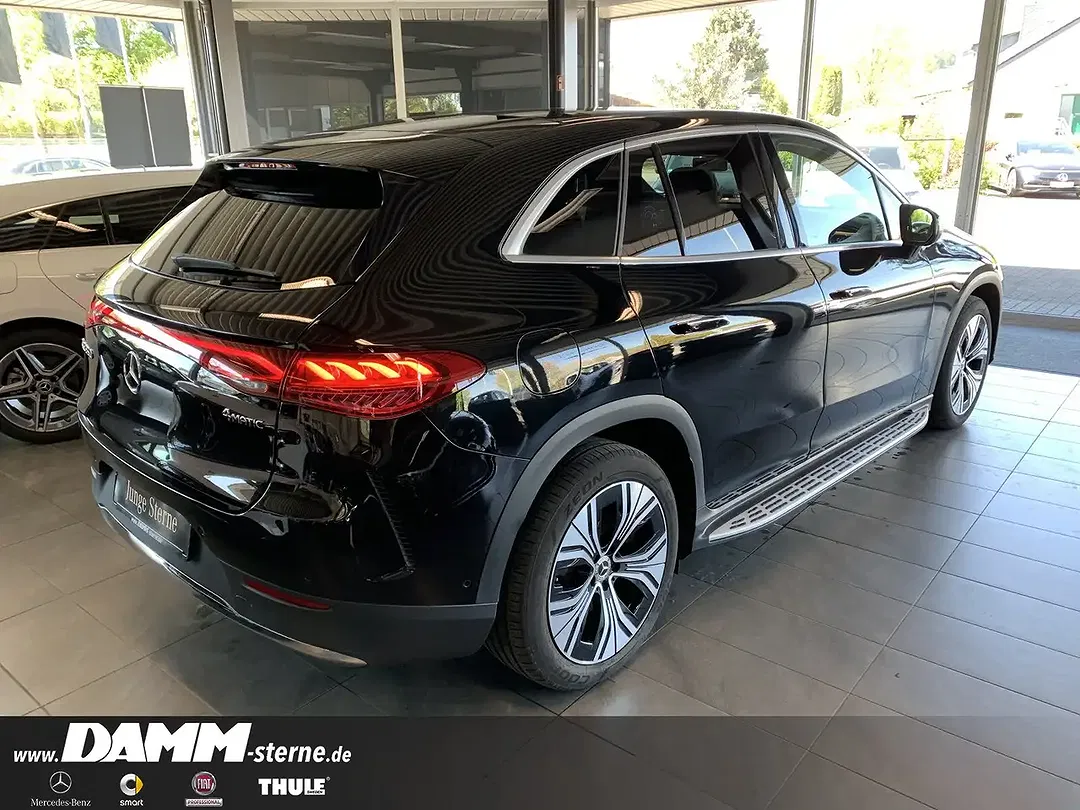 Mercedes-Benz EQE SUV 350 4MATIC - Thumbnail 3