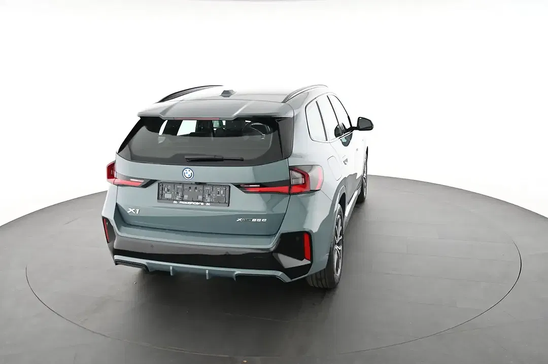 BMW X1 1.5 xDrive M Sport - Thumbnail 12