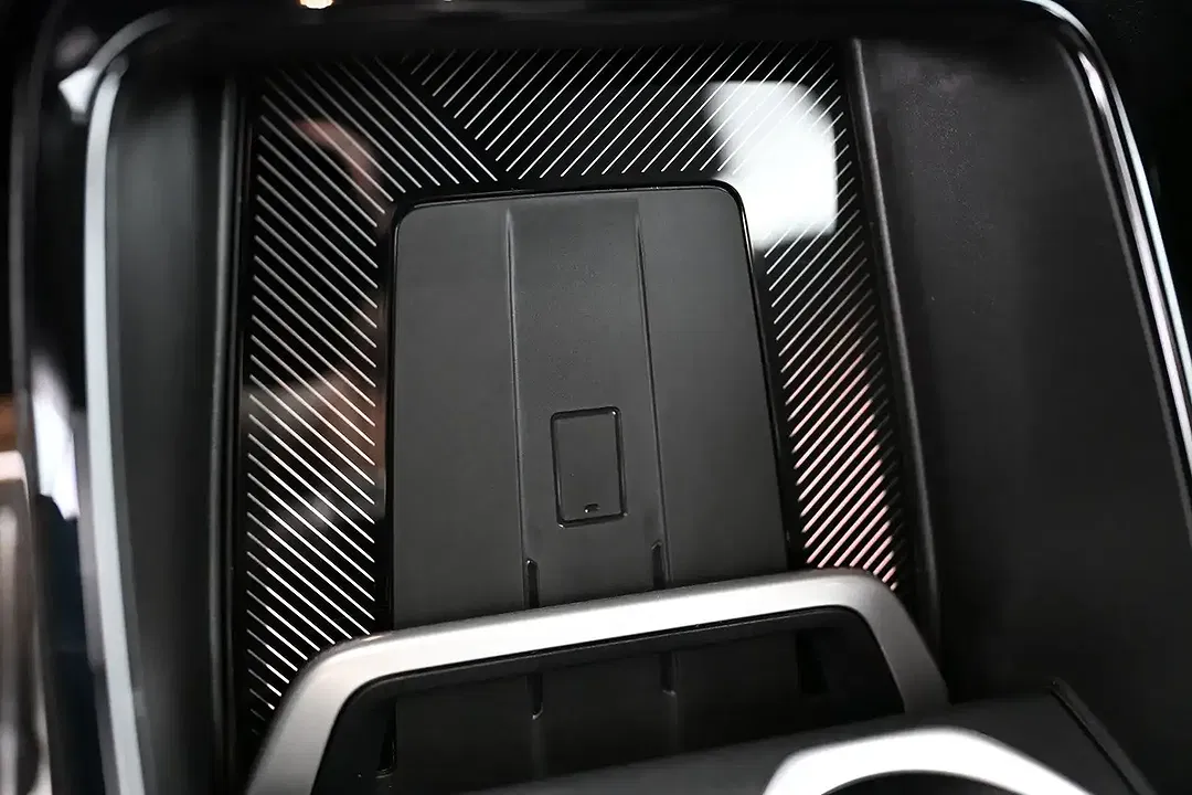 BMW X1 1.5 xDrive M Sport - Thumbnail 25