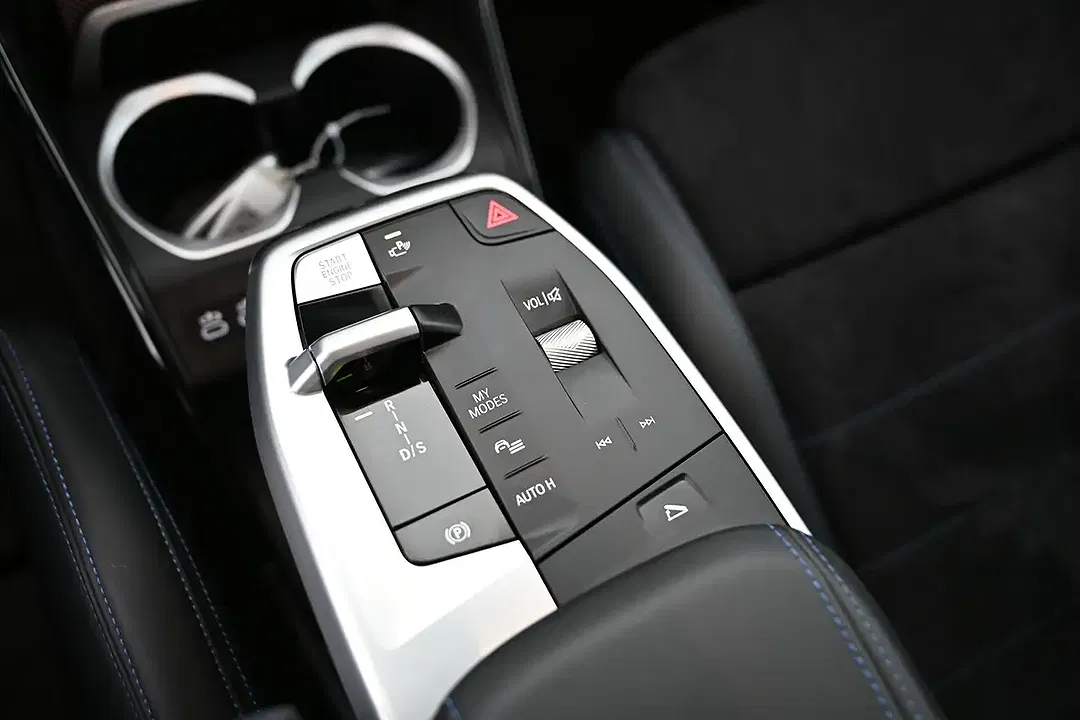 BMW X1 1.5 xDrive M Sport - Thumbnail 26