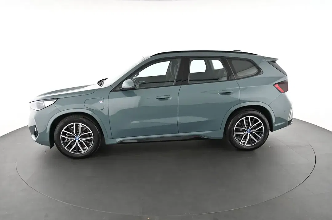 BMW X1 1.5 xDrive M Sport - Thumbnail 5