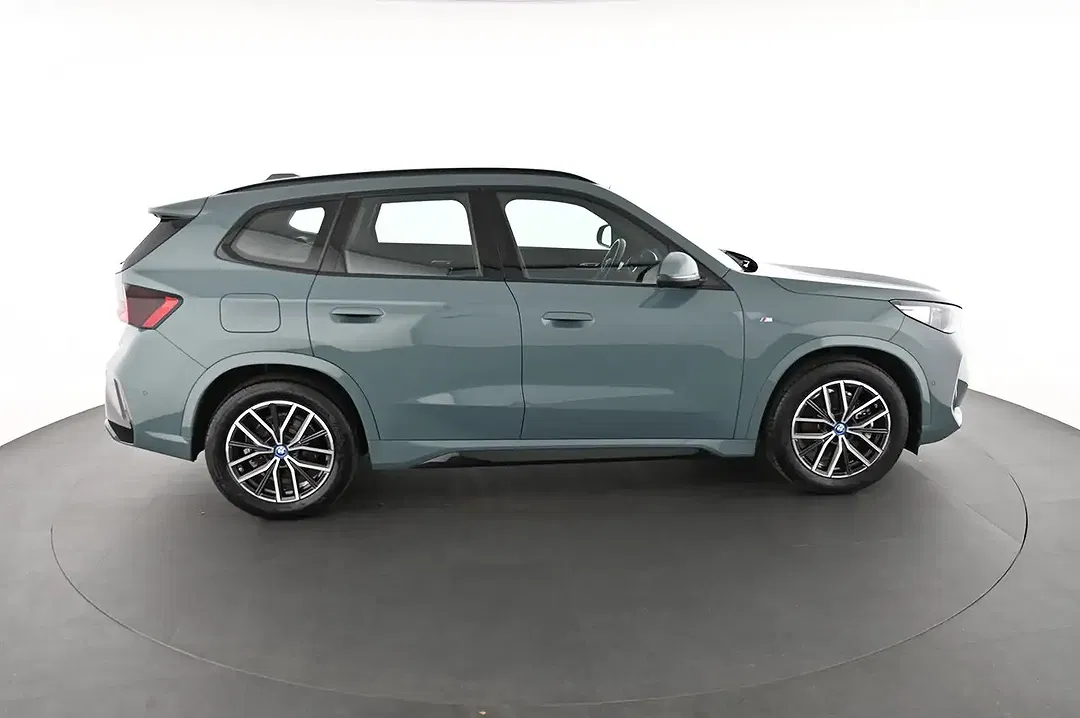 BMW X1 1.5 xDrive M Sport - Thumbnail 6