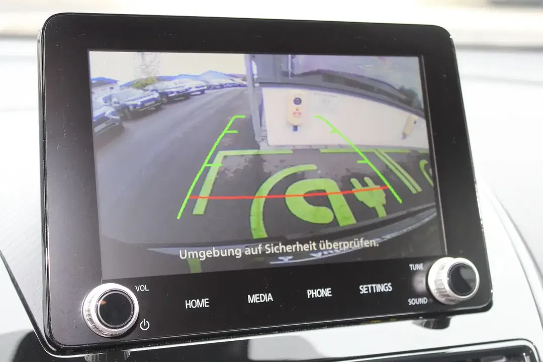 Mitsubishi Eclipse Cross PHEV 4WD - Thumbnail 13