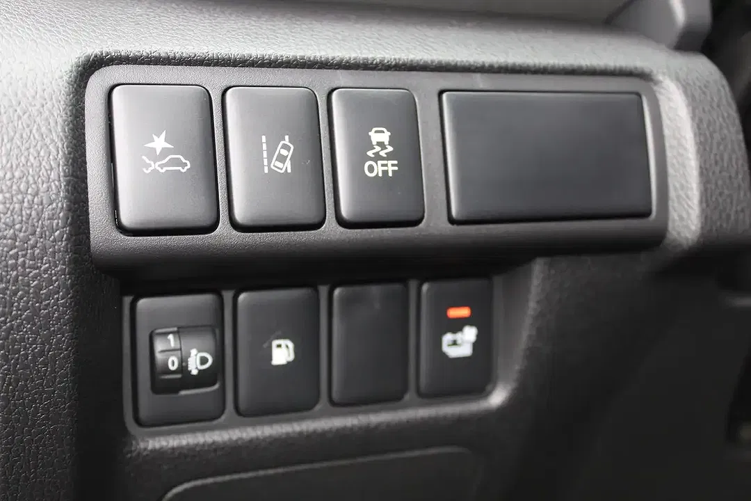 Mitsubishi Eclipse Cross PHEV 4WD - Thumbnail 8