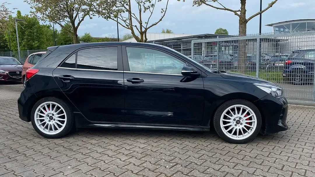 Kia Rio GT-Line Top - Thumbnail 3