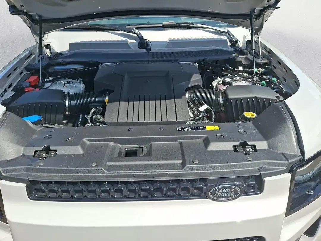 Land Rover Defender P635 OCTA 110 - foto 14