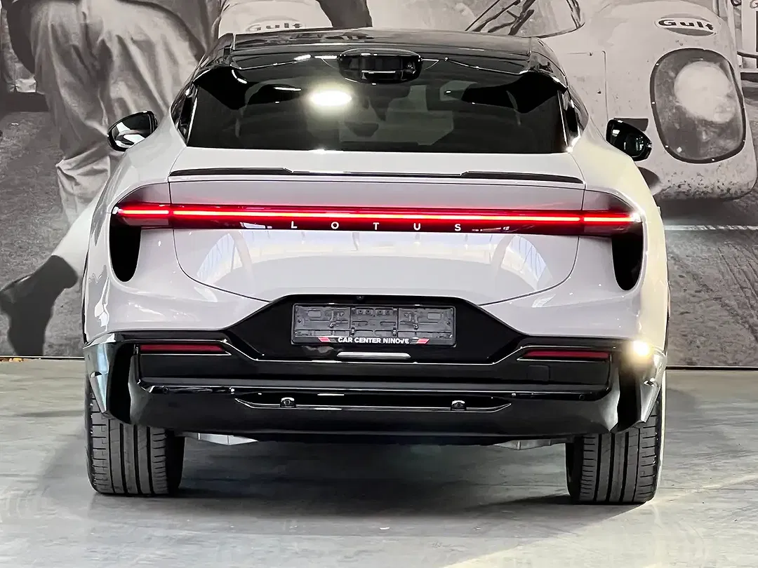 Lotus Eletre 4x4 EDS S - Thumbnail 10