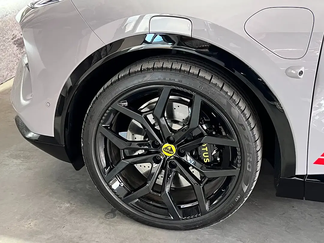 Lotus Eletre 4x4 EDS S - Thumbnail 11