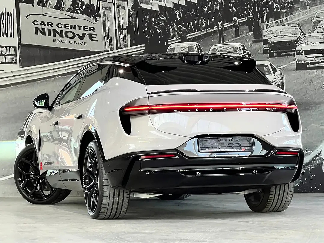 Lotus Eletre 4x4 EDS S - Thumbnail 4