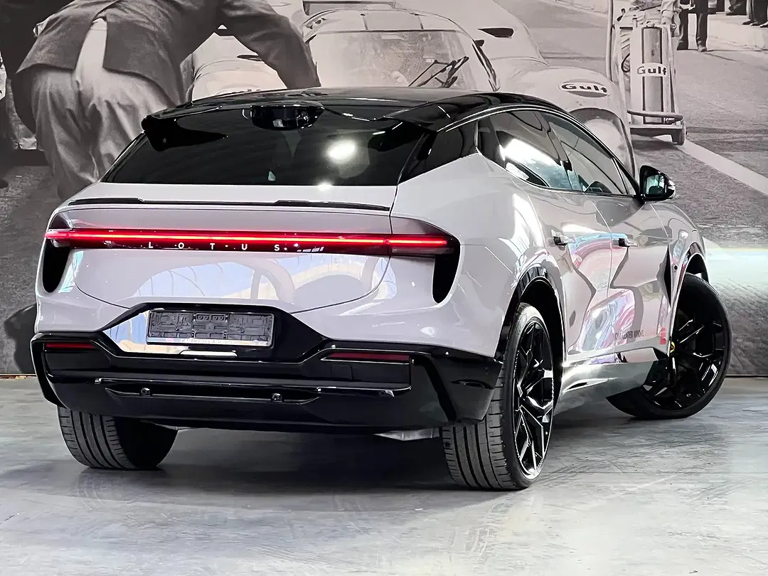 Lotus Eletre 4x4 EDS S - Thumbnail 8