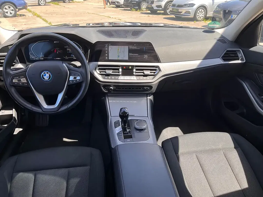 BMW 320 Hybrid - Thumbnail 10