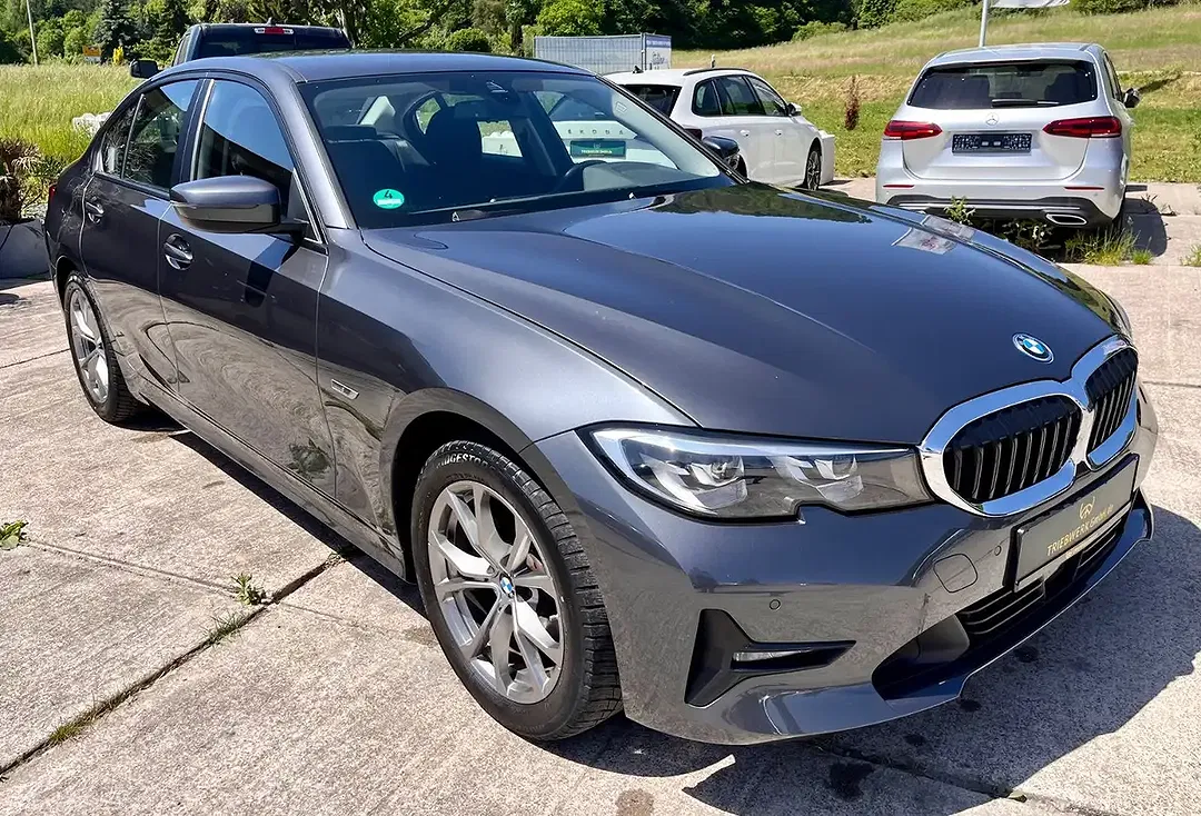 BMW 320 Hybrid - Thumbnail 3