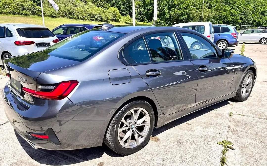 BMW 320 Hybrid - Thumbnail 5