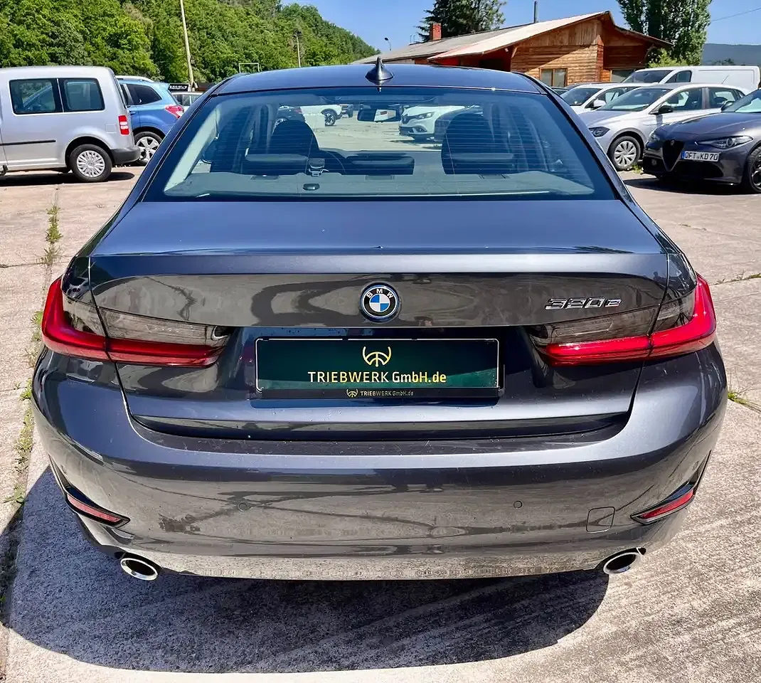 BMW 320 Hybrid - Thumbnail 6