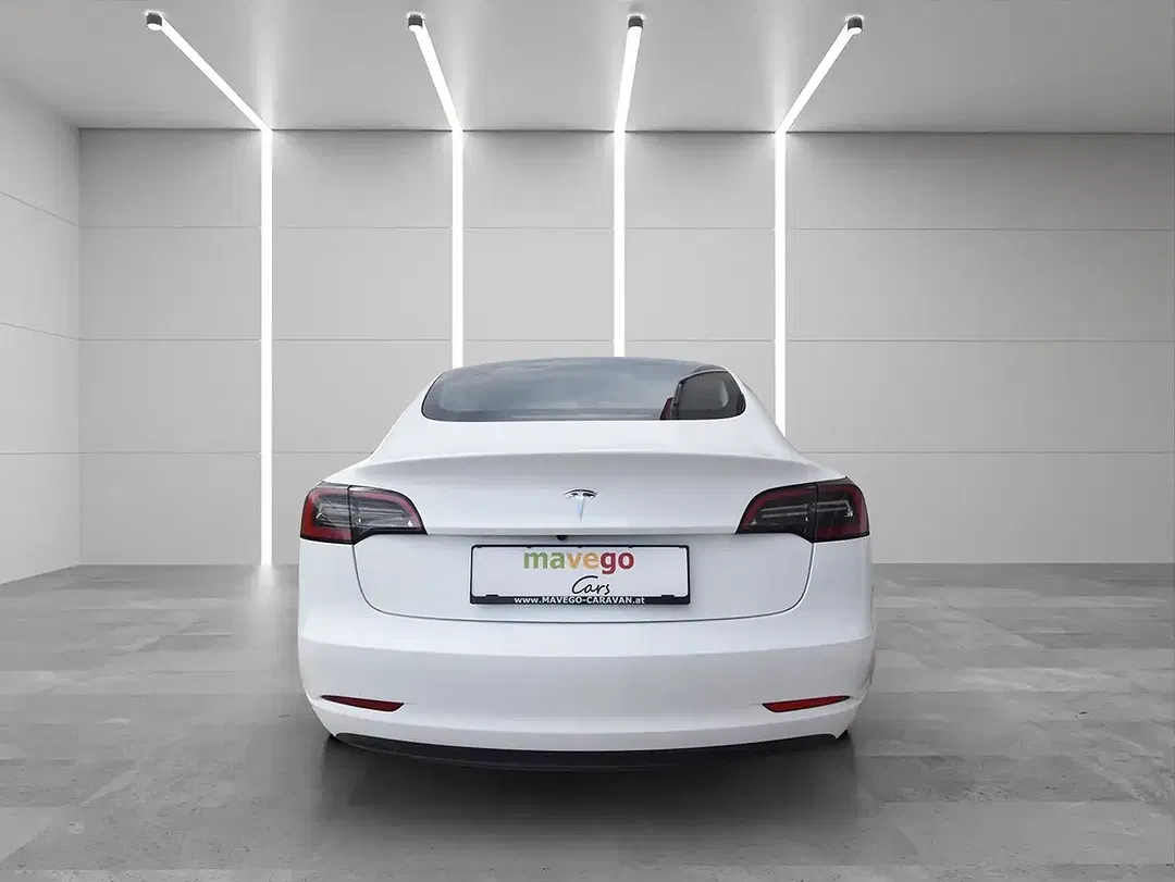 Tesla Model 3 RWD Standard Range - Thumbnail 5