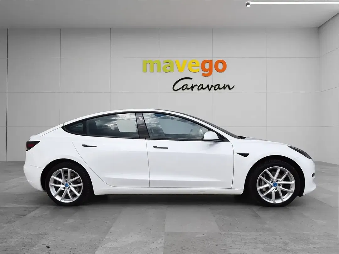 Tesla Model 3 RWD Standard Range - Thumbnail 7