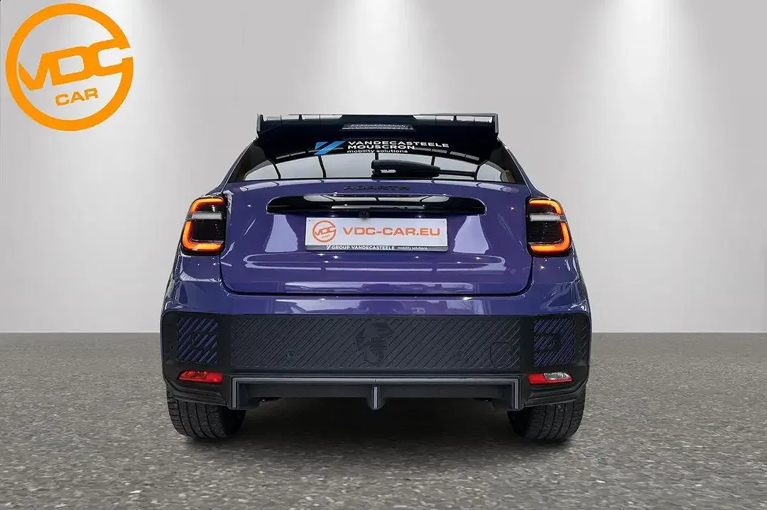 Abarth 600e Scorpionissima - Thumbnail 6