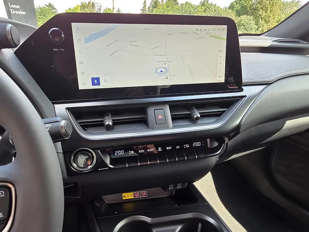 Lexus UX 300h F SPORT Design - Thumbnail 12