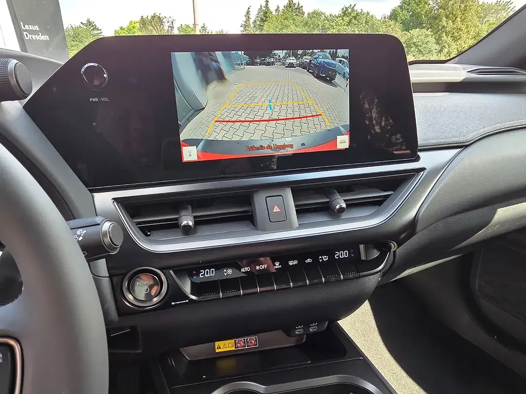 Lexus UX 300h F SPORT Design - Thumbnail 13