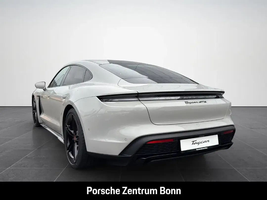 Porsche Taycan GTS - Thumbnail 7