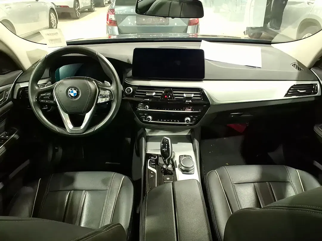 BMW 620 Gran Turismo - Thumbnail 5